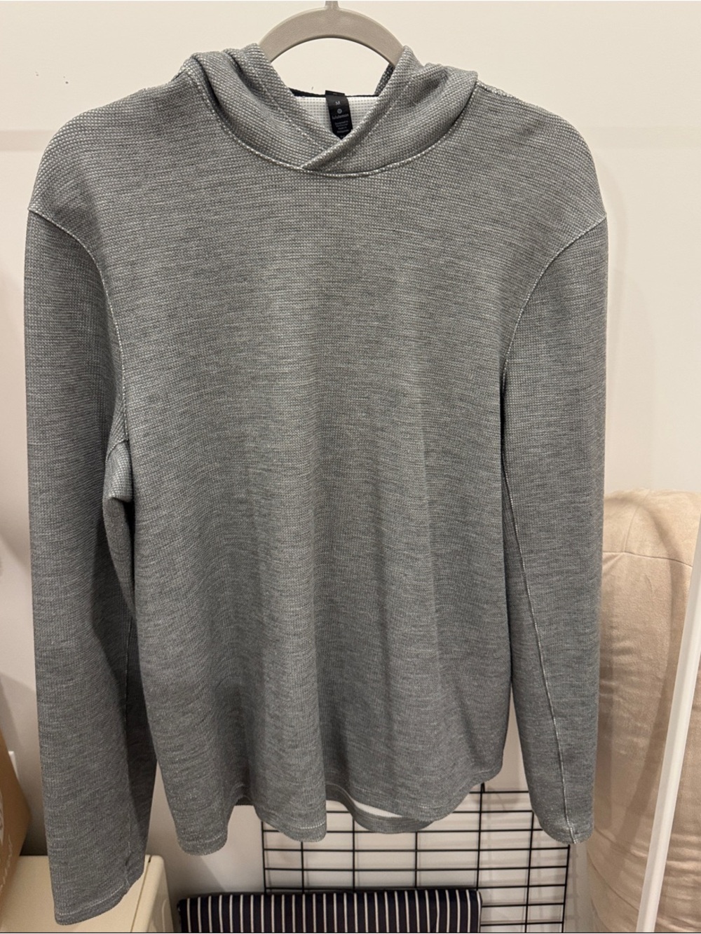 lululemon athletica Men's Light Gray Crewneck Hoodie Sweater